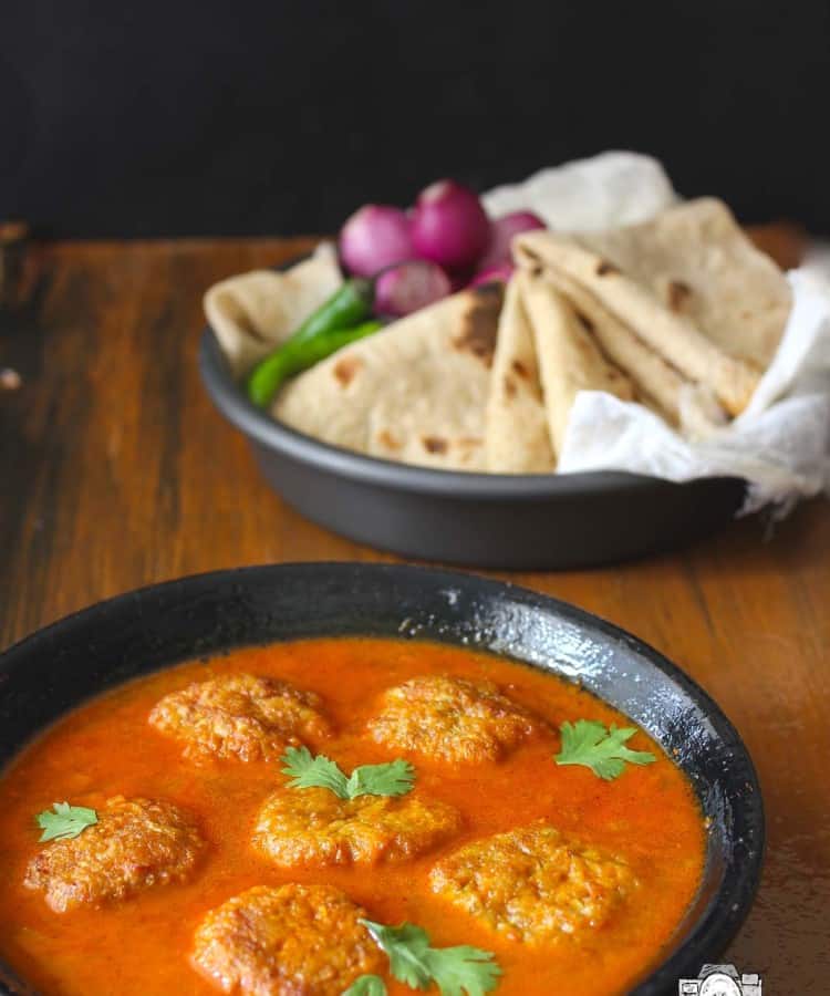 Lauki Kofta Curry (Bottle Gourd Dumplings In Spicy Curry) - Fun FOOD ...