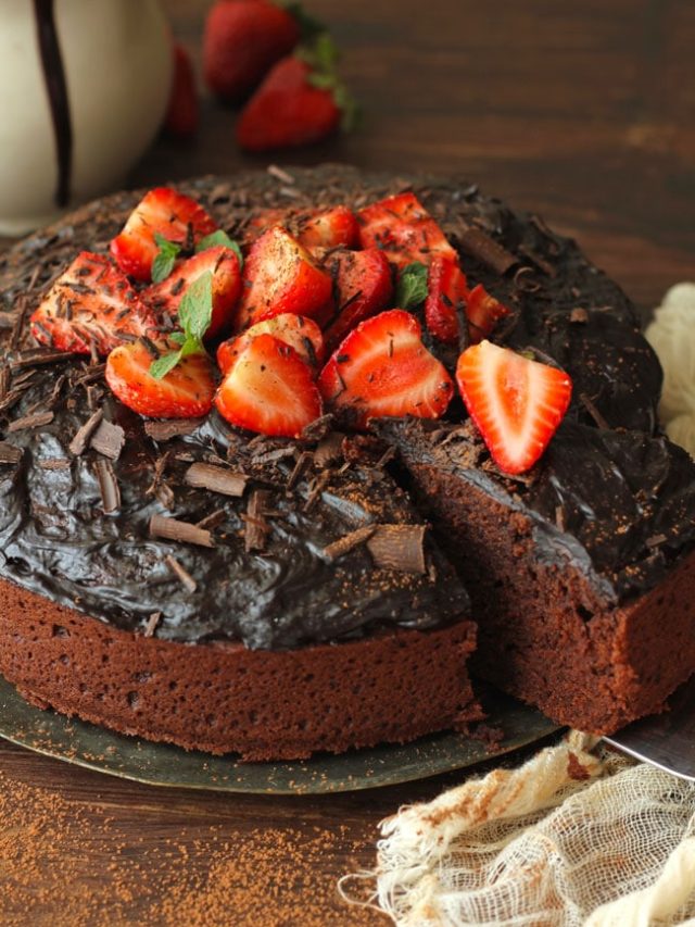 Eggless Chocolate Cake