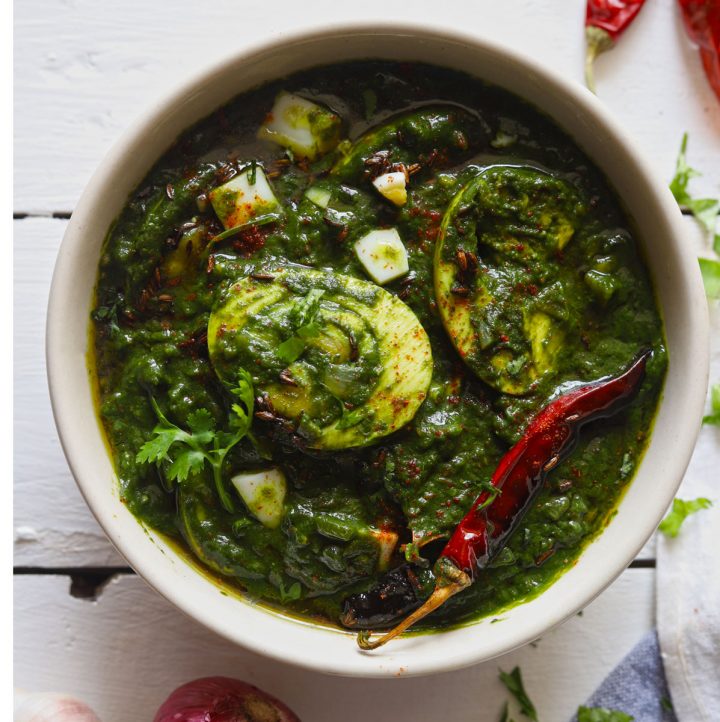 Spinach Egg Curry Recipe (Palak Anda Curry) - Fun FOOD Frolic