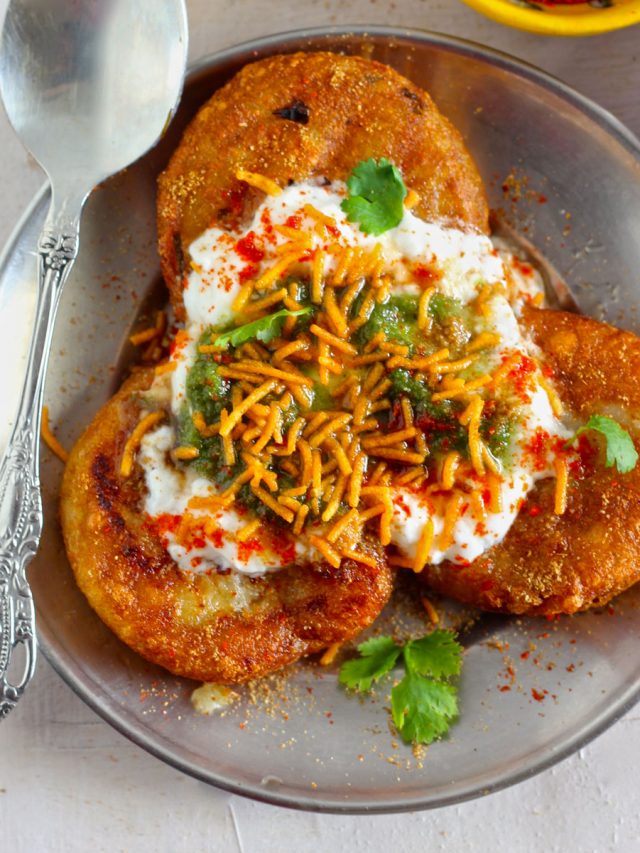 Aloo Tikki Chaat