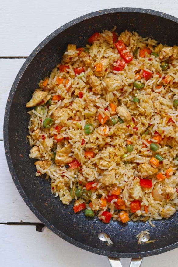 Chicken Fried Rice Recipe (Quick & Easy) - Fun FOOD Frolic