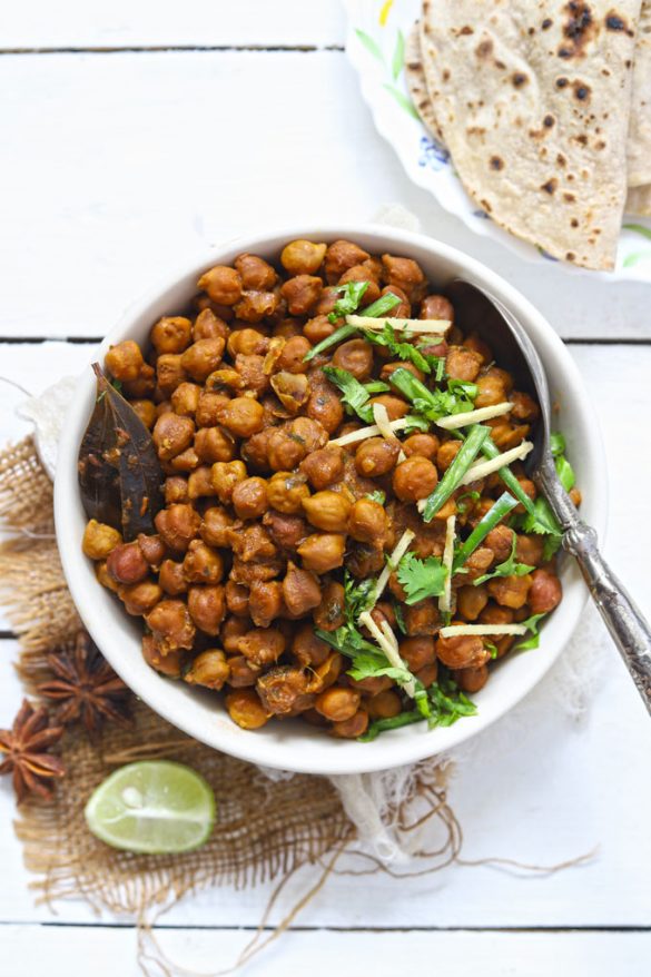 Kala Chana Recipe - Fun FOOD Frolic