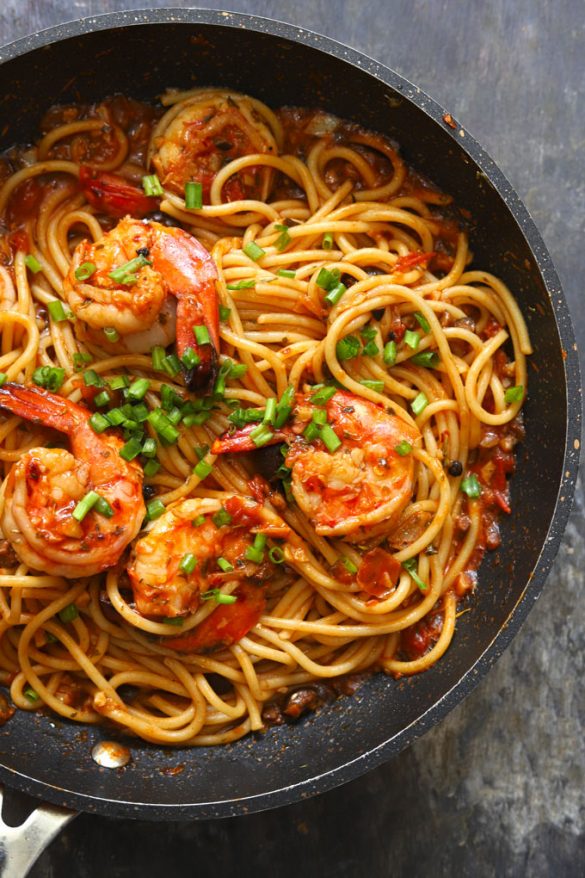 Red Sauce Spaghetti Recipe With Shrimp - Fun FOOD Frolic